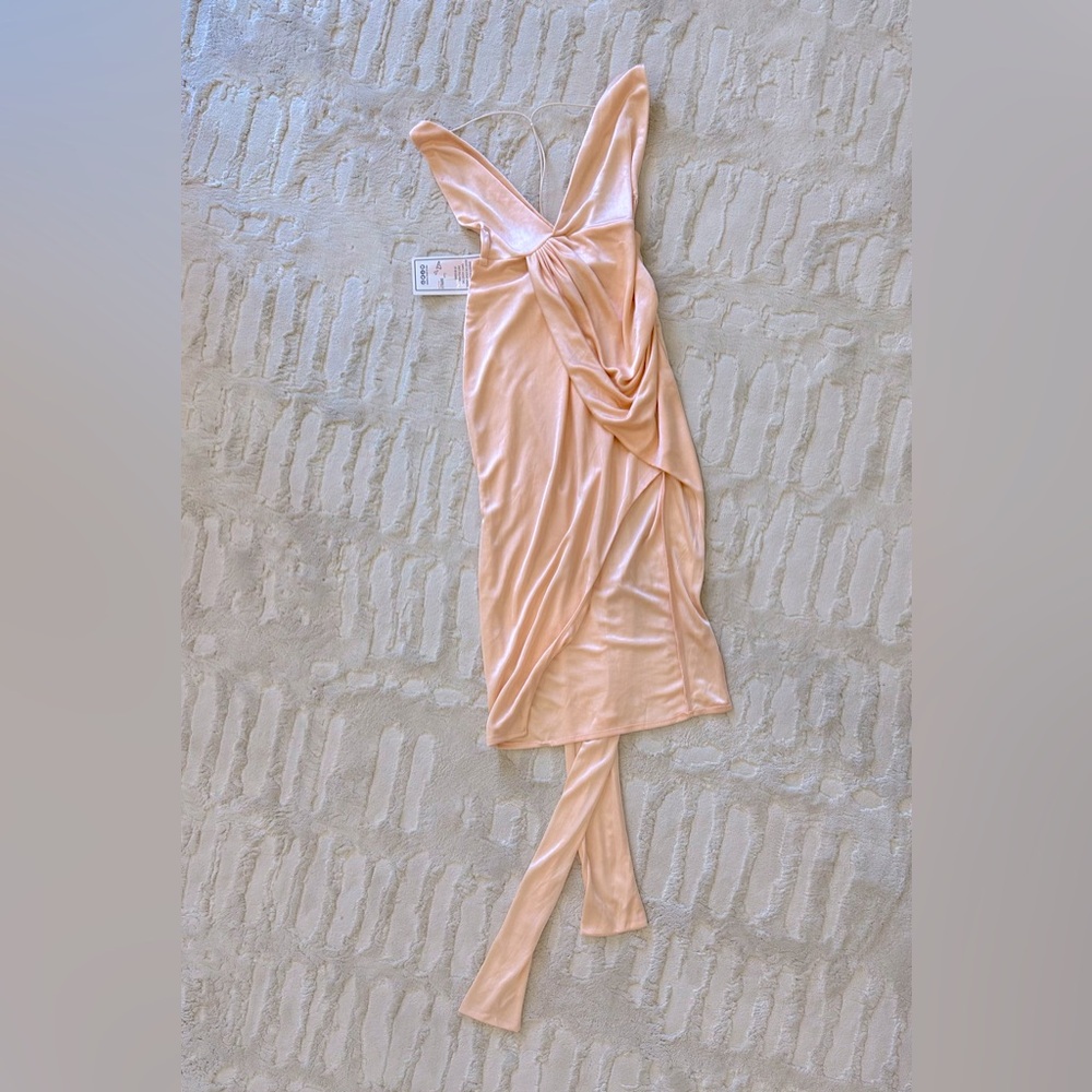 NWT Oh Polly peach Dress with adjustable back - size 4